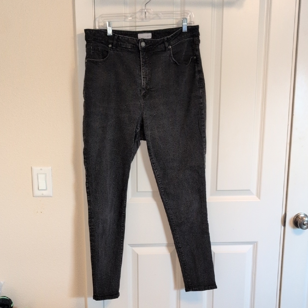 LOFT The Curvy Skinny Jean